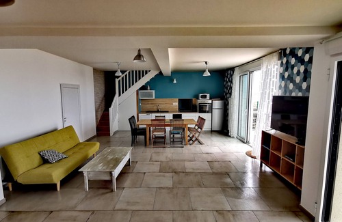 Tourlaville House | house with garden facing the sea in the cotentin
