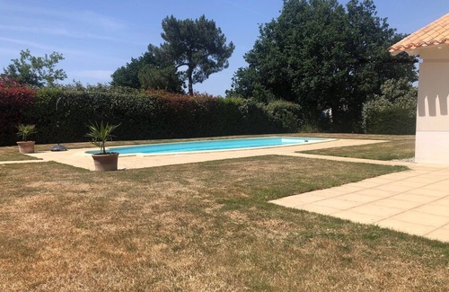 L'Aiguillon-sur-Vie Villa | House with private pool, in a quiet location just a few minutes from the ocean