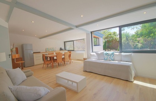 Normandy Landing Beaches House | House with garden 200m from the beach and shops in SAINT AUBIN SUR MER