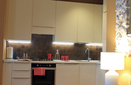 Twist House | house with garden and view