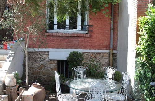 Sevres House | House with garden and jacuzzi a few minutes from Paris and Versailles