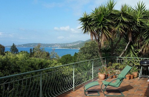 Verghia House | House with garden 1250 m2, located in Verghia, Silver Beach (Mare e Sole)