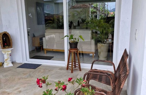 Cachoeira do Bom Jesus House | House with heated pool. Near the beach Several beaches nearby