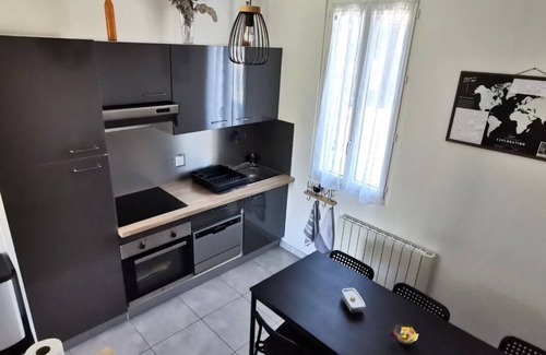 Minzac House | House with large garden & private wood in Dordogne