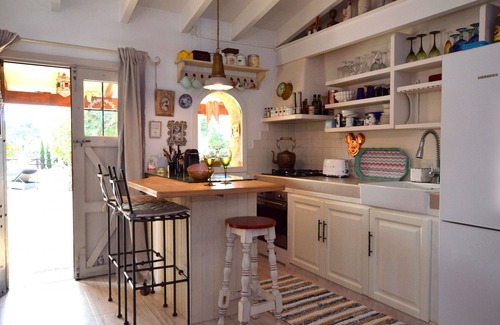 Costitx Ski Chalet | House with pool in beautiful surroundings. Mia