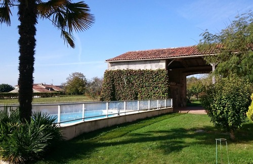 Rouffiac House | House with pool in the vineyards of Cognac