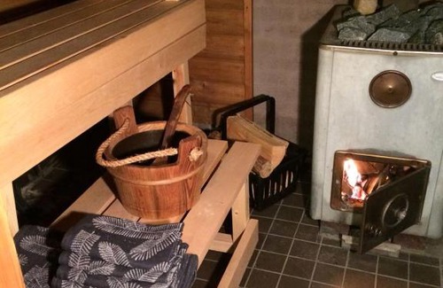 Rautalampi Cabin | House with private beach