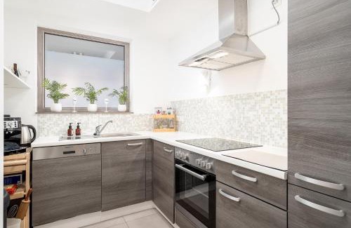 Spanje House | House with private parking & sauna near city centre and transport