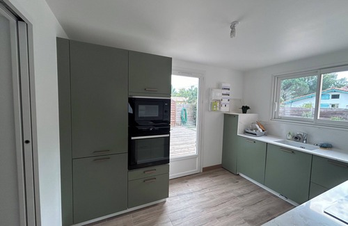 Leon House | HOUSE WITH PRIVATE POOL AND WOODEN TERRACE NEAR LEON RENOVATED IN 2024