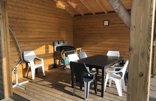 Leon House | HOUSE WITH PRIVATE POOL AND WOODEN TERRACE NEAR LEON RENOVATED IN 2024