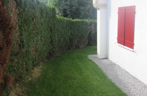 Sare House | house with small garden sare bourg, near saint jean de luz, basque country