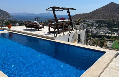 Akyarlar Villa | House within 5 Min. Walk to Beach in Akyarlar