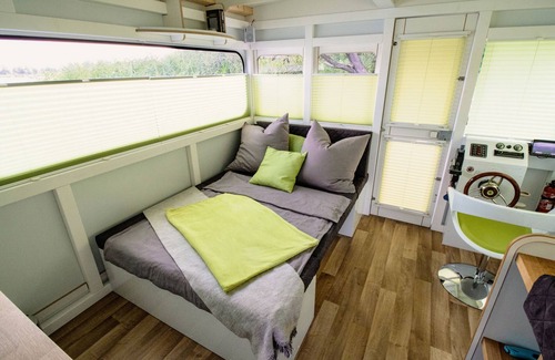 Schmoeckwitz Boat Rental | Houseboat FIONA for 4 people in Berlin-Schmöckwitz