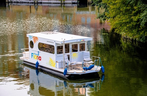 Schmoeckwitz Boat Rental | Houseboat FIONA for 4 people in Berlin-Schmöckwitz