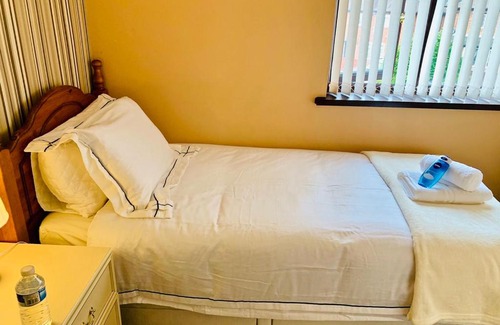 Stoke-on-Trent House | Housefield Single 3