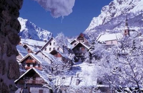 Venosc Ski Chalet | houses /villas - 4 rooms - 6/8 personsHouse with gardenBig house