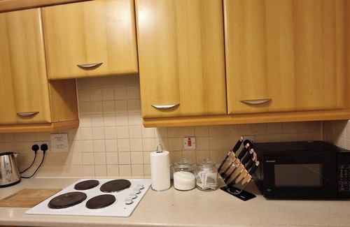 Darlaston House | HouseSleeps5-Garden-Parking-FamilyFriendly