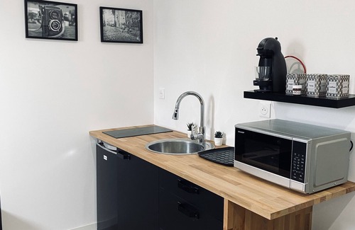 Valenciennes Apartment | Housing 6