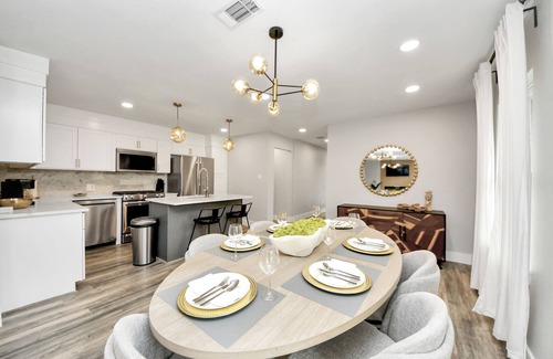 Brookhollow House | Houston/Oak's Haven/77018/Corporate Stays 30+ Days