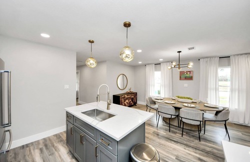 Brookhollow House | Houston/Oak's Haven/77018/Corporate Stays 30+ Days