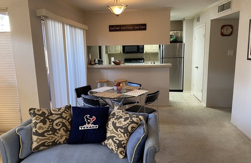 Braeswood Place Condo | Houston TX NRG-Med CTR/RICE U - ALL Inclusive 2B/2B