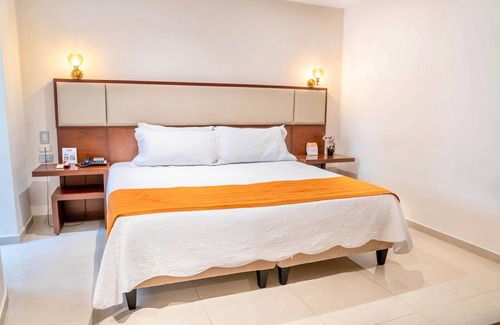 El Prado Hotel | Howard Johnson Hotel Versalles Barranquilla