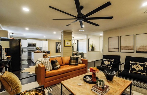 Abilene House | Howdy Y’all Ranch | Luxe Western Retreat