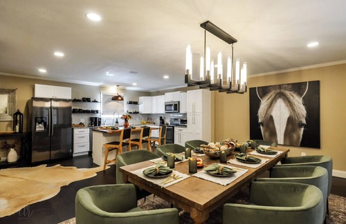 Abilene House | Howdy Y’all Ranch | Luxe Western Retreat