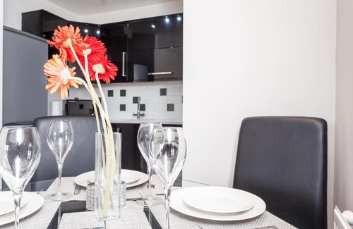 Crawley Apartment | Howlands Apartment Crawley/Gatwick