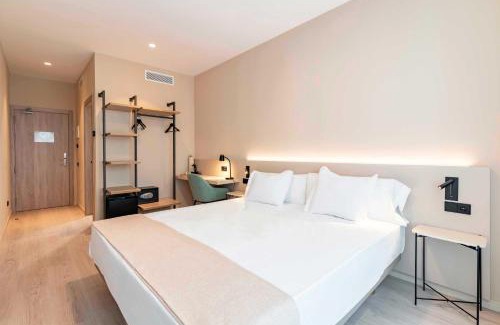 Quatre Carreres Hotel | HQ Arena Hotel