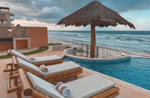 Tulsayab House | HT: Elegant Villa with Private Infinity Pool for 14 Guests