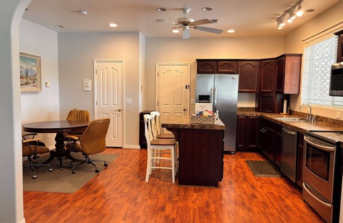 Kingman Apartment | Hualapai Manor Historic Route 66