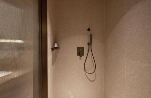 Luolong Hotel | Huazhu Luxurious Mountain Courtyard Private Hot Spring Resort