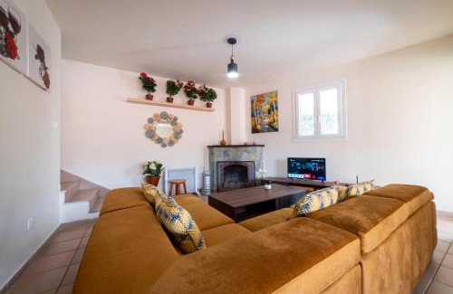 Platres House | Hubstay - Hillside Home in Platres