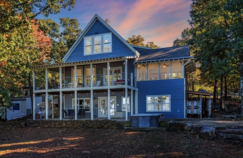 Hoyt House | Huckleberry Lodge on Lake Eufaula