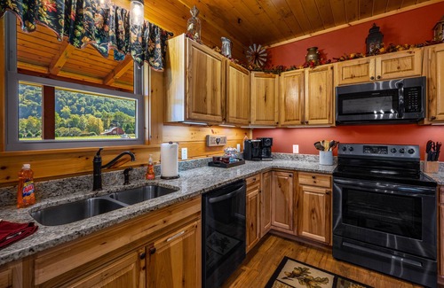 Maggie Valley Cabin | Huckleberry Lodge ~ Elk Viewing ~ New Cabin by Willow Tree Cabins