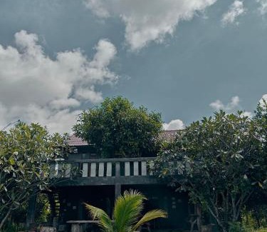 Chom Thong House | hueankwankao เฮือนขวัญข้าว