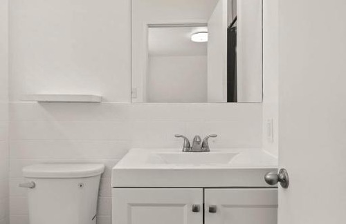 Port Hueneme House | Hueneme Beach Village Myrna