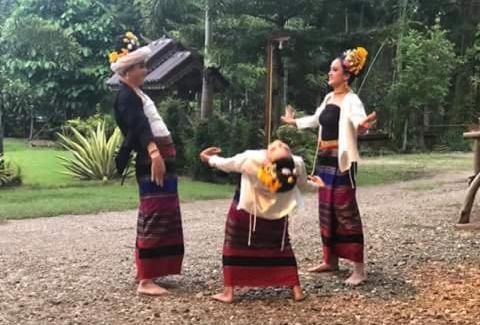 Pua Resort | Huensala Homestay