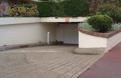 Deauville City Centre Apartment | Huge 2 rooms with all comforts with beautiful views 2 minutes from the beach.