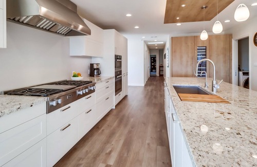 Sunset Cliffs House | HUGE 5000 sq ft Luxury Family Friendly Estate: Panoramic Views, Close to ALL as