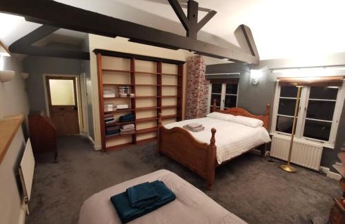Darlington Apartment | Huge 6-Bed Apartment in Darlington Centre