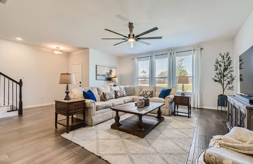 Crowley House | Huge & beautiful new townhome close to everything! Minutes to Fort Worth