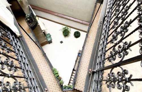 Csarnok negyed Apartment | Huge city center Apartment 170 m2-New york Cafe