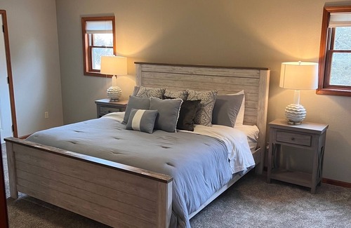 The Galena Territory House | Huge Galena Territory Retreat