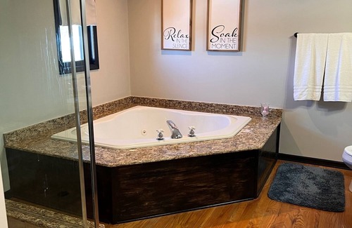 The Galena Territory House | Huge Galena Territory Retreat