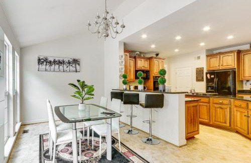 Robinwood House | Huge Hagerstown Home with Deck about 4 Mi to Downtown!