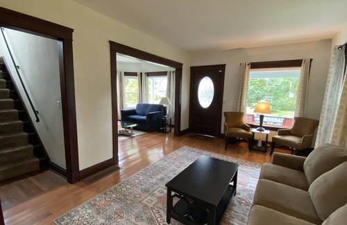 Cleveland Heights House | HUGE HOUSE for Groups! Plenty of parking, quiet and safe area