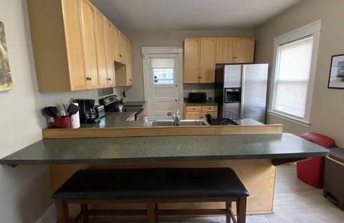 Cleveland Heights House | HUGE HOUSE for Groups! Plenty of parking, quiet and safe area