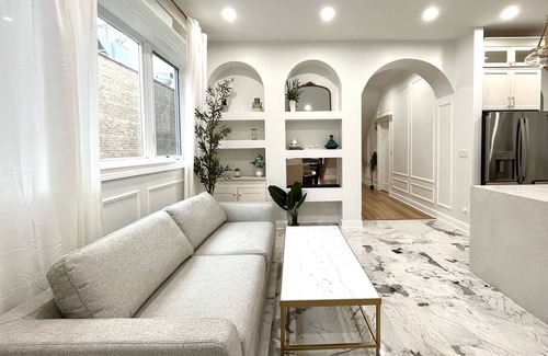 Logan Square House | Huge & Luxurious Logan Sq home,2 car garage,PRIVATE rooftop deck,great location!